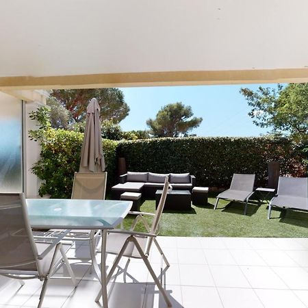 Appartement T2 : Jardin, Piscine, Parking à Sainte-Maxime Esterno foto