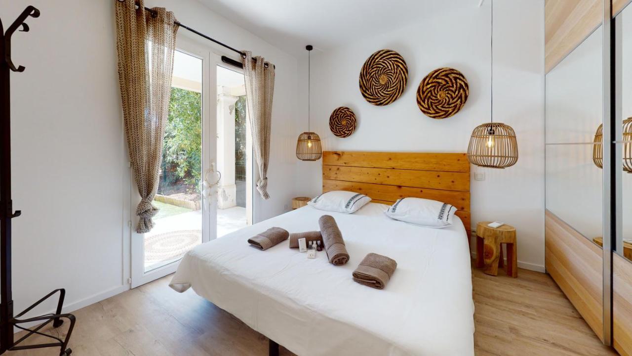 Appartement T2 : Jardin, Piscine, Parking à Sainte-Maxime Esterno foto