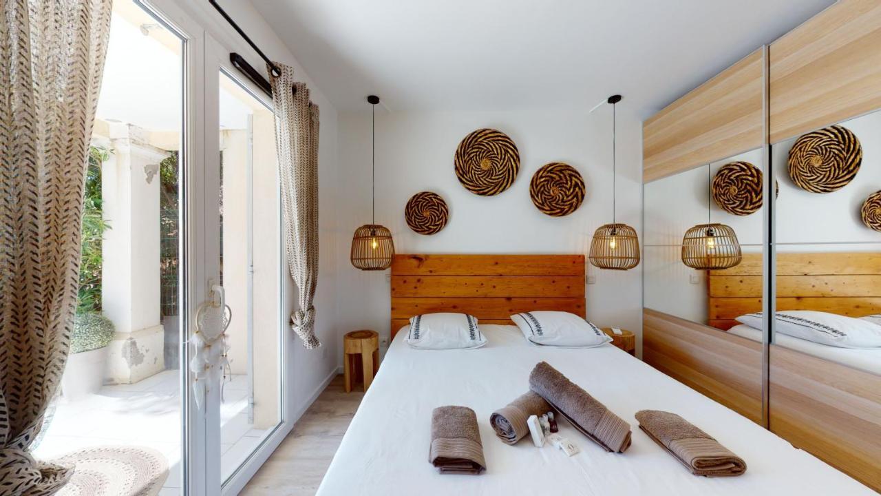 Appartement T2 : Jardin, Piscine, Parking à Sainte-Maxime Esterno foto